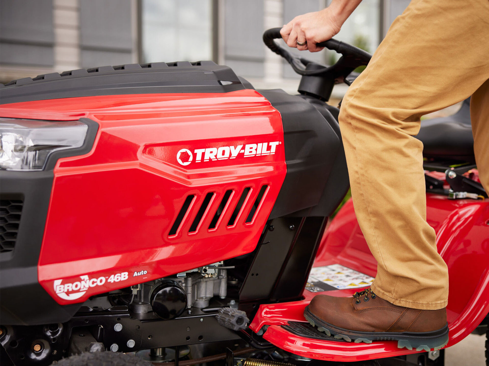 2024 TROY-Bilt Bronco 46 in. Briggs & Stratton 547 cc in Millerstown, Pennsylvania - Photo 14